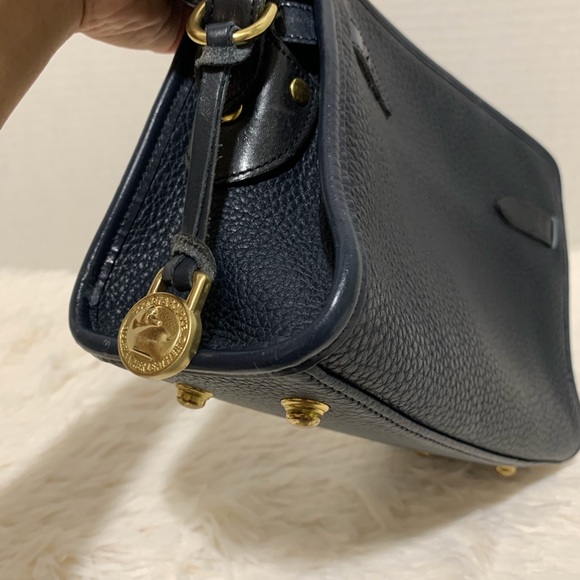 SOLD Vintage Dooney AWL Buckle Zip Top Shoulderbag - Picture 14 of 16